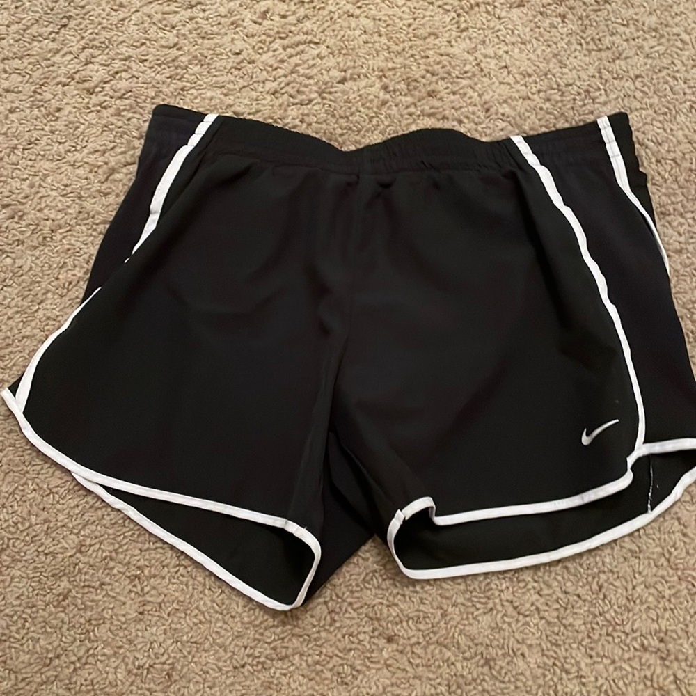 Black Nike shorts